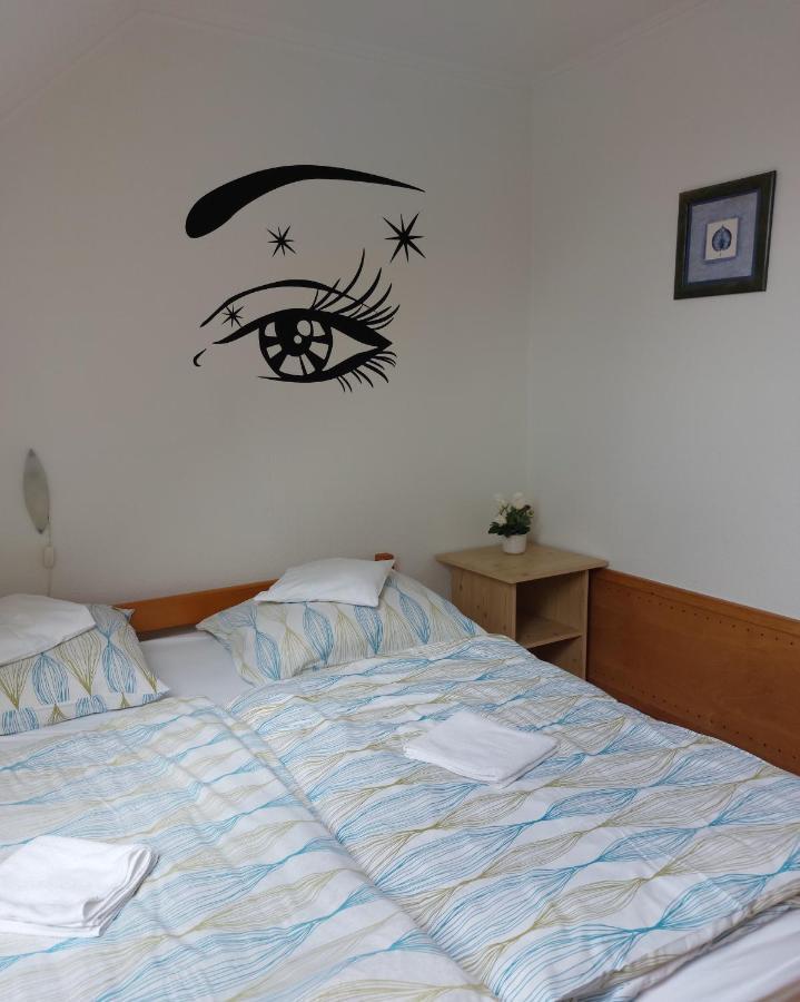 Apartmancentrum Gyula Exterior foto