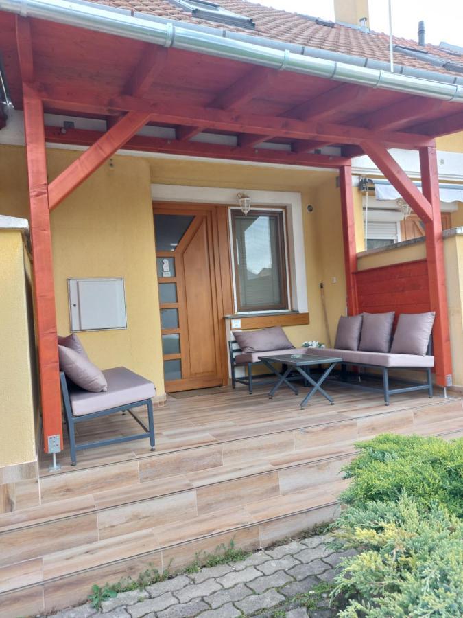 Apartmancentrum Gyula Exterior foto